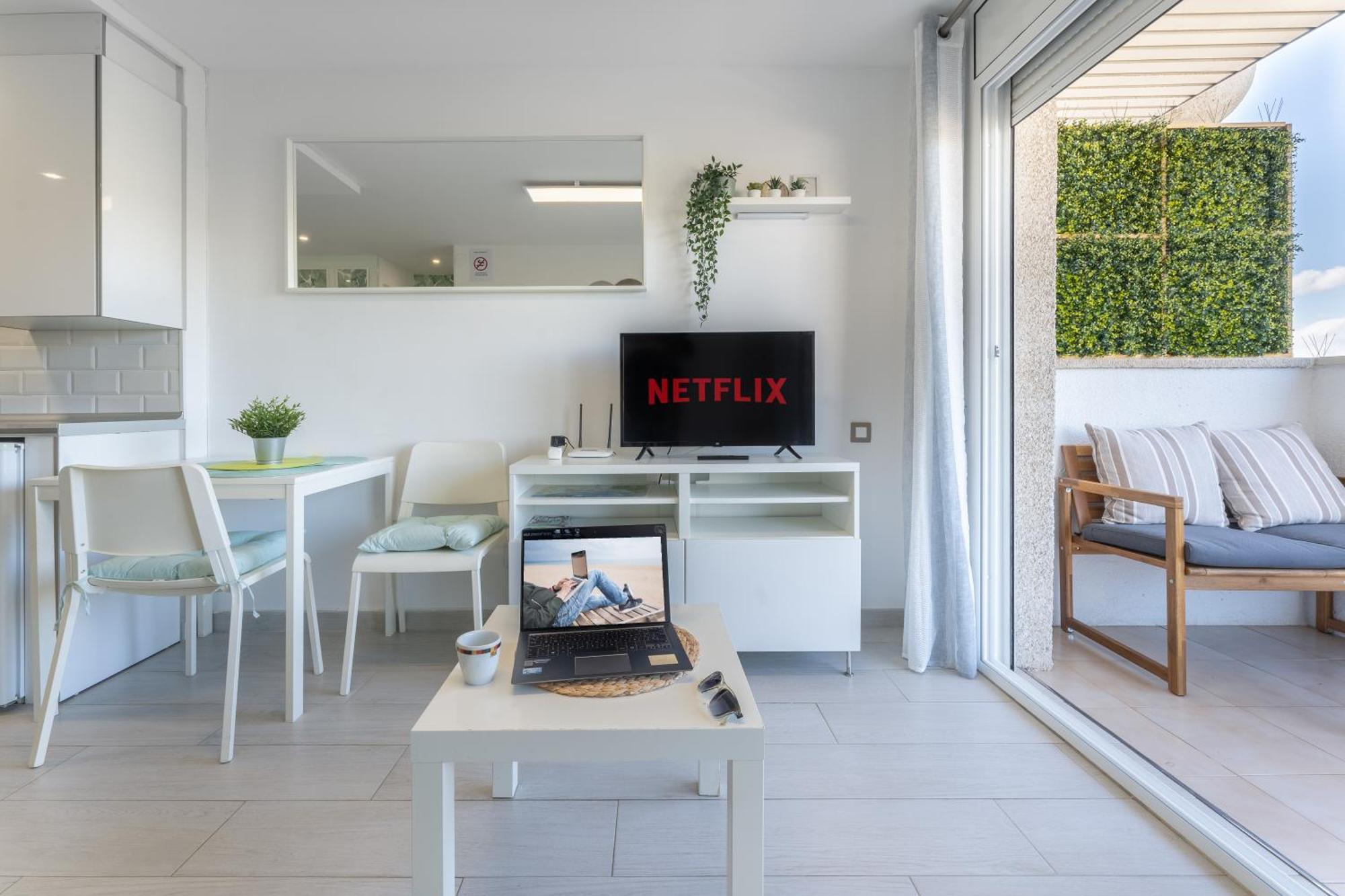 Arquus Little Hawaii Apartment ซาลอว์ ภายนอก รูปภาพ